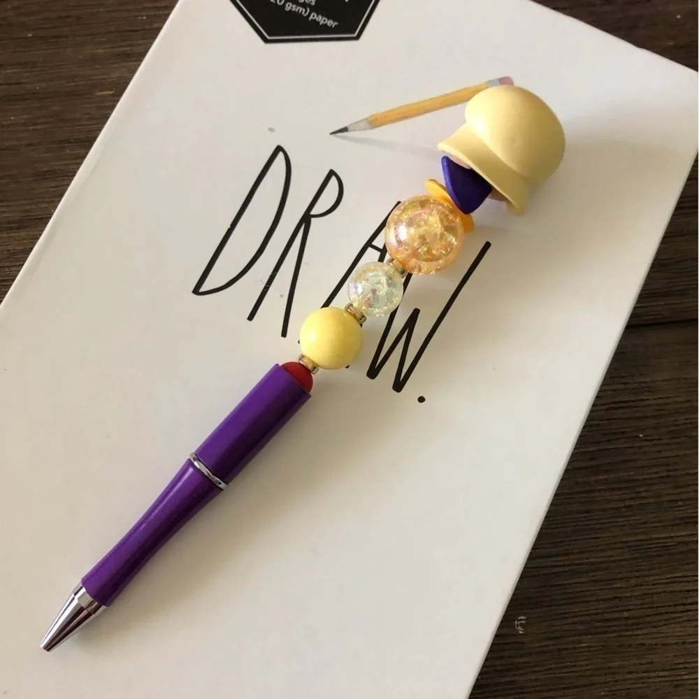 Disney Doorables: Aladdin: Aladdin as Prince handmade beaded pen